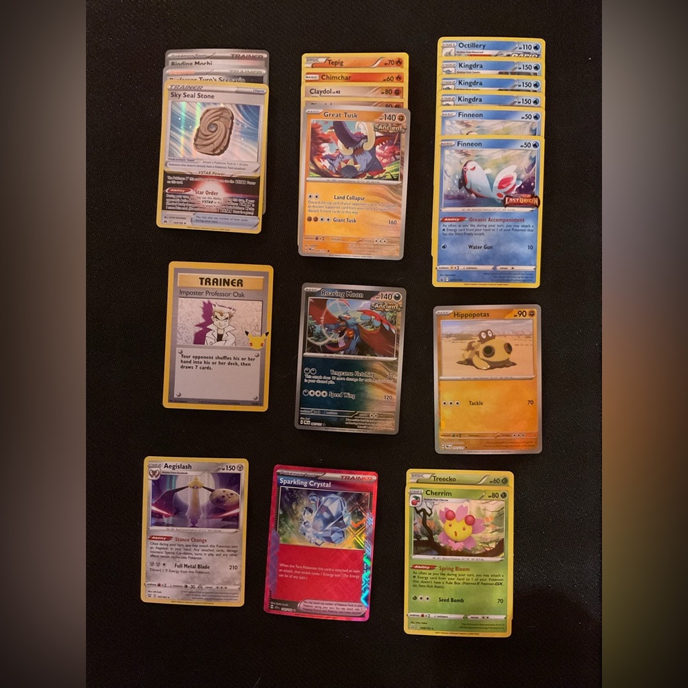 Pokémon Assorted Foil card bundle